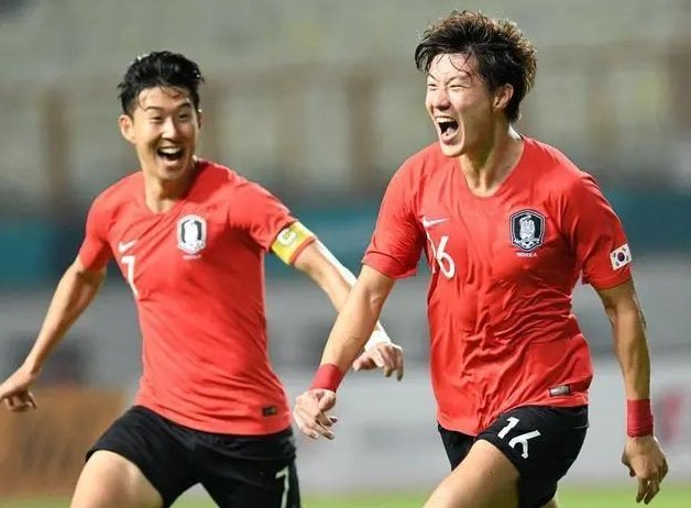 世界杯官方发布直通队伍集结海报：42个国家，同一个梦想